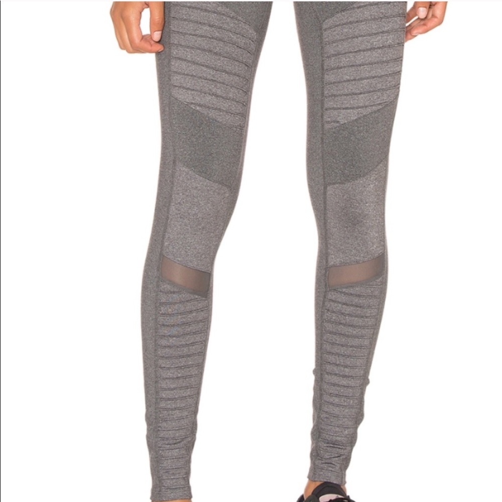 Alo yoga heather stormy grey leggings